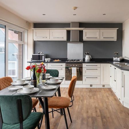 Number 3 Pier Road Apartment Γουίτμπι Εξωτερικό φωτογραφία