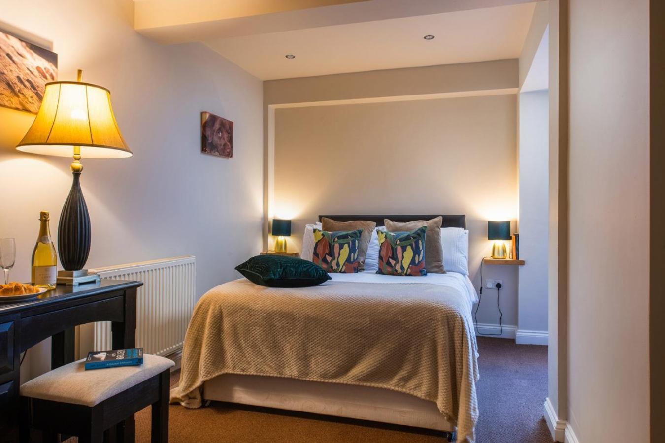 Number 3 Pier Road Apartment Γουίτμπι Εξωτερικό φωτογραφία